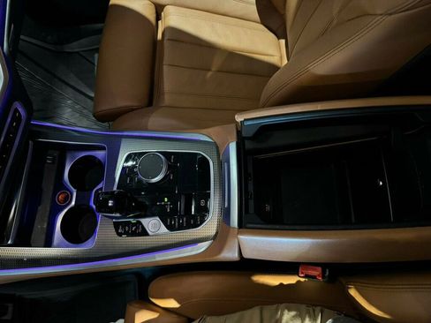 Used 2022 BMW X5 M50i image 17