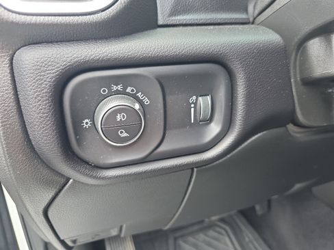 Used 2024 RAM 3500 Big Horn AWD/4WD image 26