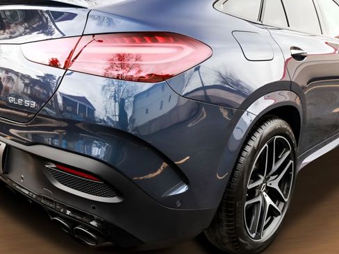 Used 2024 Mercedes-Benz GLE 53 AMG 4MATIC Coupe w/ Driver Assistance Package image 39