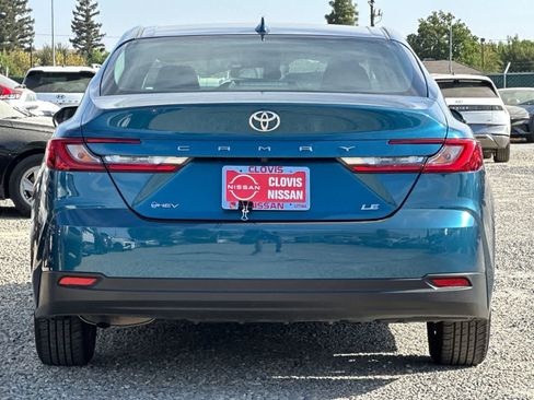 Used 2025 Toyota Camry LE FWD image 8