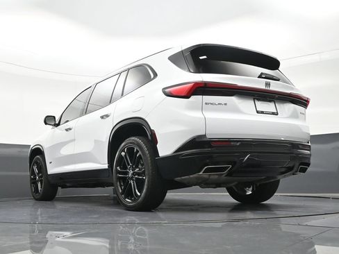 Used 2025 Buick Enclave Sport Touring w/ Power Package FWD image 29