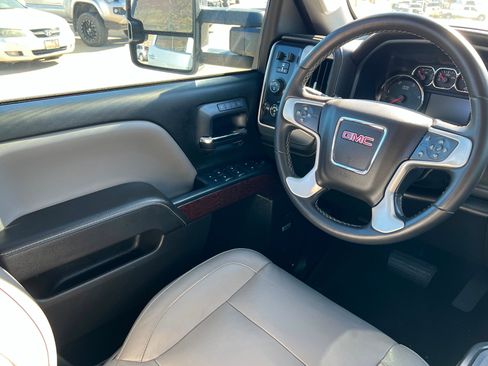 Used 2016 GMC Sierra 2500 SLT w/ Duramax Plus Package image 12