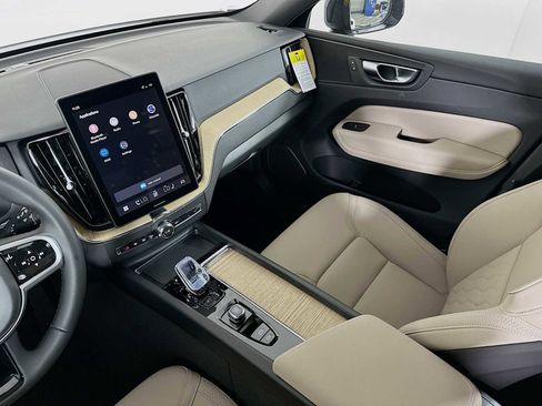 New 2026 Volvo XC60 T8 Plus w/ Climate Package PRO image 21
