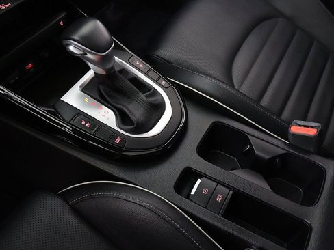 Used 2022 Kia Forte GT-Line w/ GT-Line Premium Package image 51