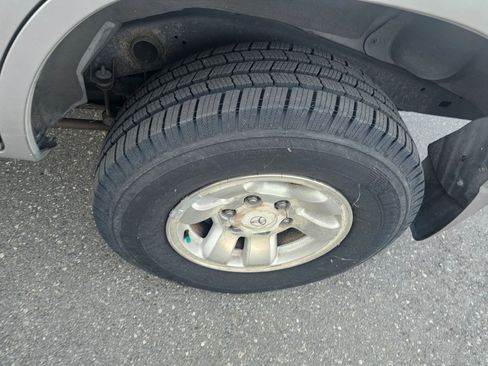 Used 2002 Toyota 4Runner SR5 RWD image 23