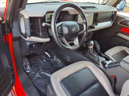 Certified 2023 Ford Bronco Wildtrak image 24