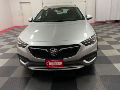 Used 2019 Buick Regal Preferred w/ Sights and Sounds Package AWD/4WD image 3