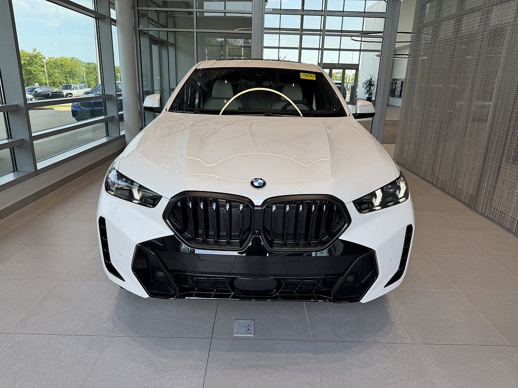 New 2027 BMW X6 xDrive40i w/ Executive Package AWD/4WD image 2