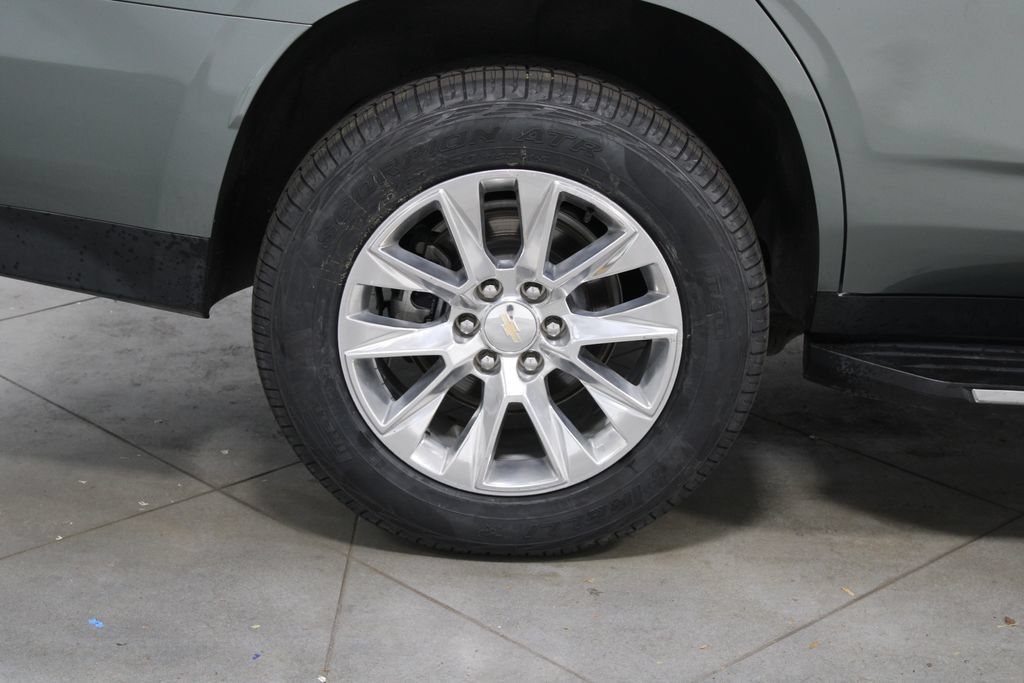 Used 2023 Chevrolet Tahoe Premier RWD image 14