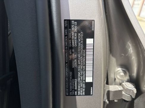 Used 2026 Volvo XC60 B5 Plus AWD/4WD image 31