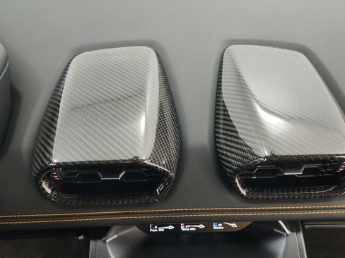 Used 2015 Lamborghini Huracan LP 610-4 AWD/4WD image 40