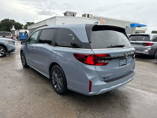 New 2027 Honda Odyssey Touring image 4
