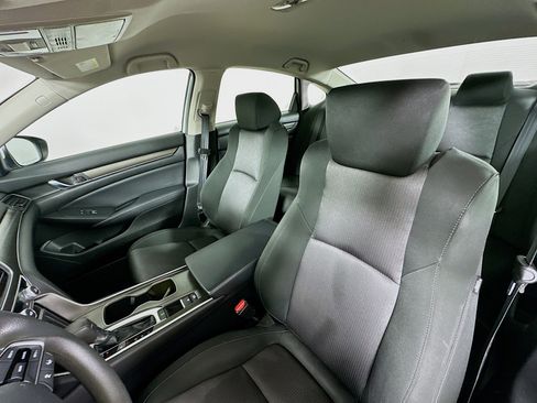 Used 2018 Honda Accord LX image 25