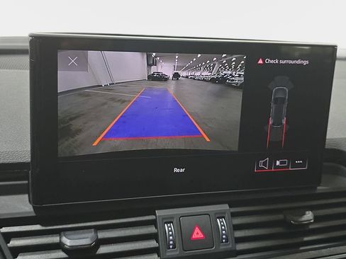 Used 2023 Audi Q5 2.0T Premium w/ Convenience Package image 22