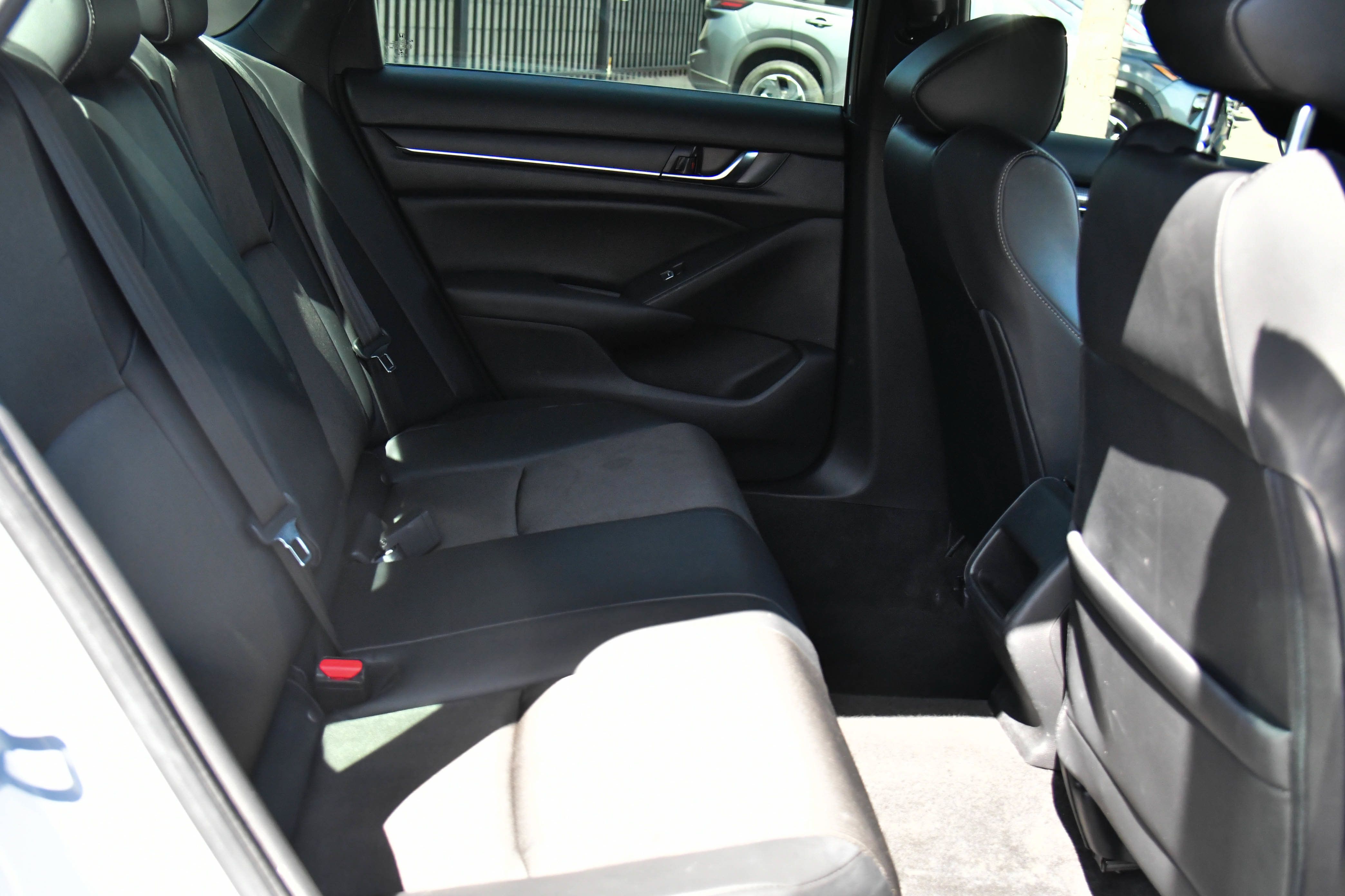 Used 2022 Honda Accord Sport image 40