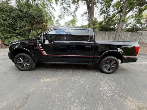 Used 2018 Ford F150 Lariat w/ Equipment Group 502A Luxury AWD/4WD image 3