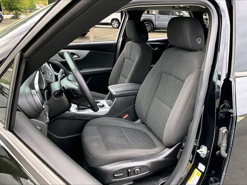 Used 2019 Chevrolet Blazer LT FWD image 8