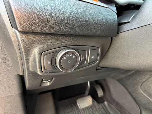 Used 2018 Lincoln MKC Select FWD image 14
