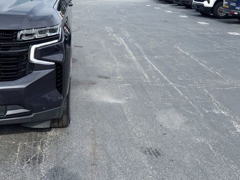 Used 2023 Chevrolet Suburban RST AWD/4WD image 10