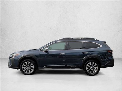 Used 2023 Subaru Outback Touring XT AWD/4WD image 8