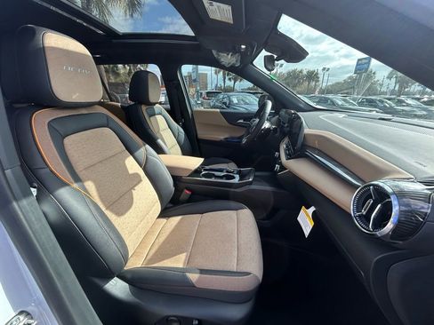 New 2026 Chevrolet Equinox ACTIV w/ Convenience Package III AWD/4WD image 23