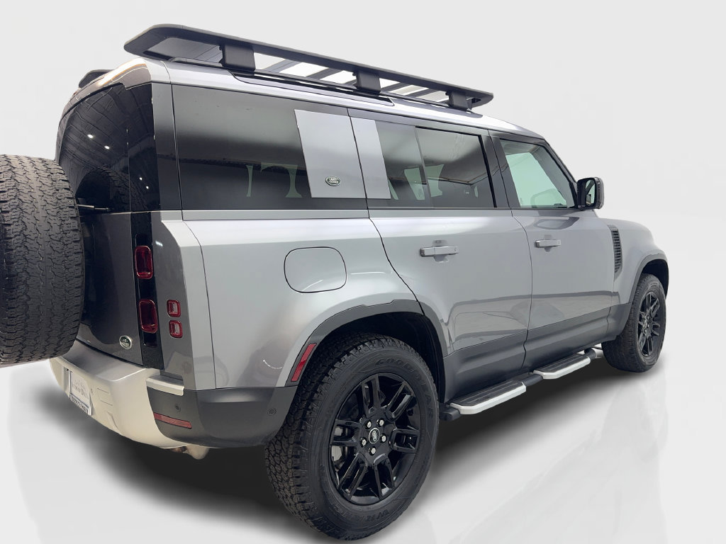 Used 2023 Land Rover Defender 110 SE AWD/4WD image 15