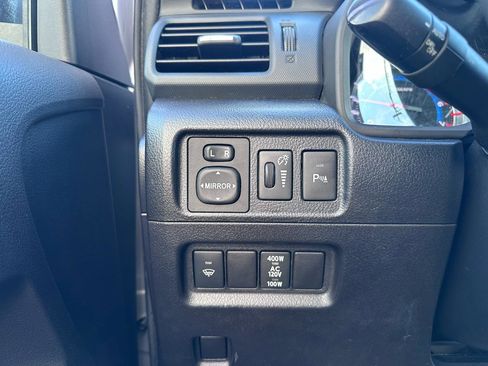 Used 2015 Toyota 4Runner Limited image 31