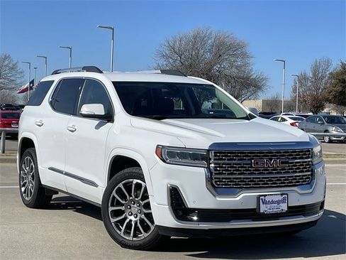 Used 2023 GMC Acadia Denali image 2
