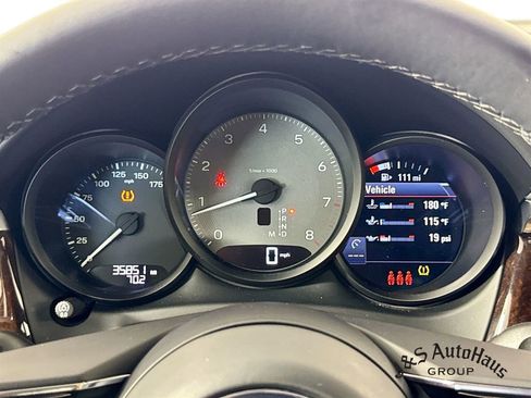 Used 2022 Porsche Macan S AWD/4WD image 15