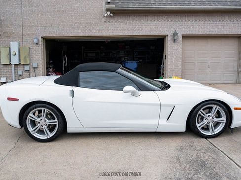 Used 2010 Chevrolet Corvette Convertible w/ Preferred Equipment Group image 16