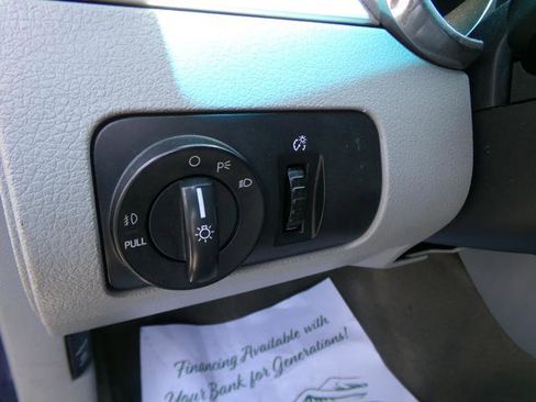 Used 2005 Ford Mustang GT RWD image 4