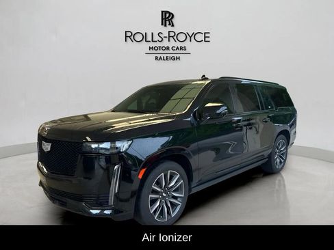 Used 2021 Cadillac Escalade ESV Sport w/ Driver Assist Tech Package image 8