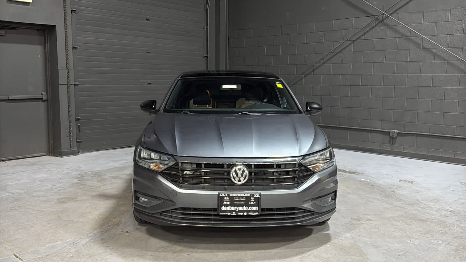 Used 2019 Volkswagen Jetta R-Line FWD image 2