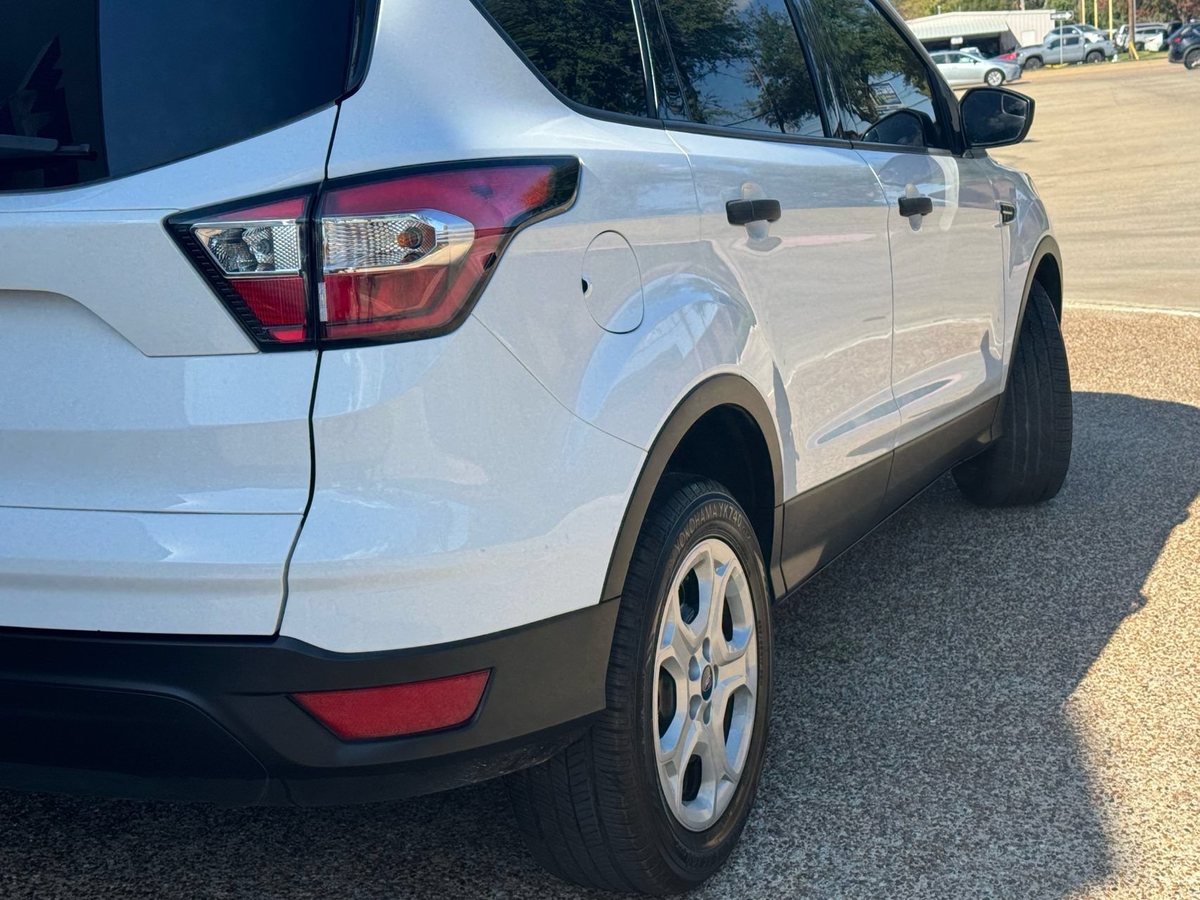 Used 2018 Ford Escape S FWD image 4