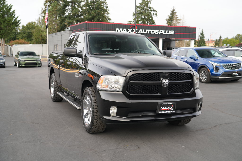Used 2017 RAM 1500 Express AWD/4WD image 2