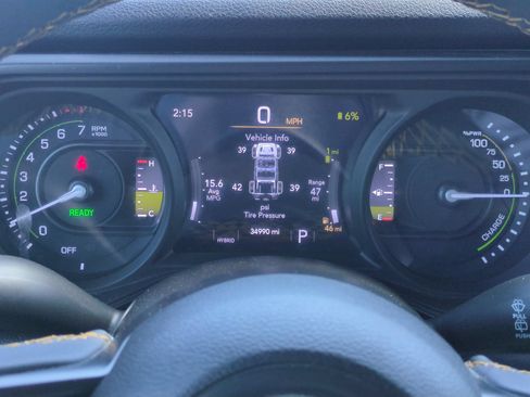 Used 2024 Jeep Wrangler Unlimited AWD/4WD image 21
