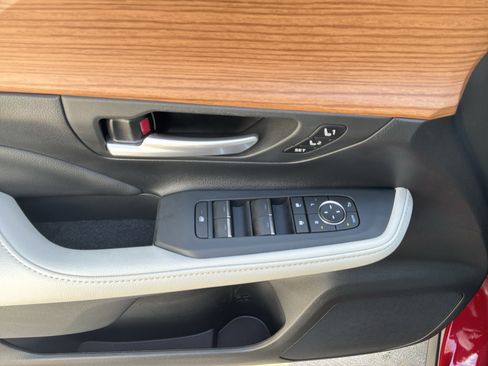 Used 2025 Toyota Grand Highlander FWD image 15