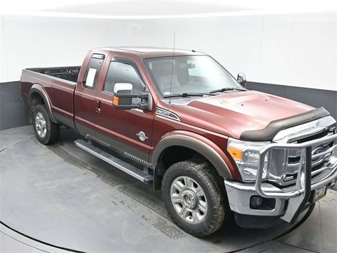 Used 2015 Ford F350 Lariat w/ Chrome Package image 29