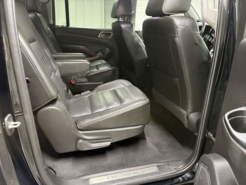Used 2020 GMC Yukon XL Denali w/ Denali Ultimate Package AWD/4WD image 35