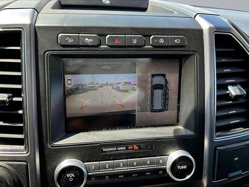 Used 2018 Ford Expedition Platinum AWD/4WD image 12