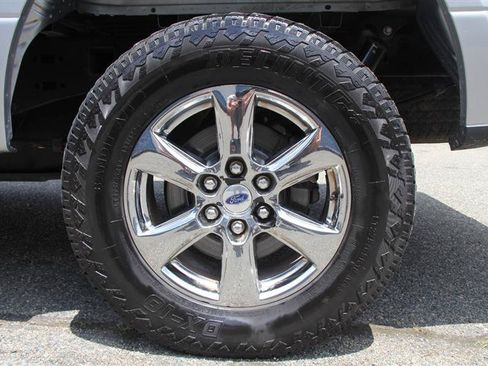 Used 2020 Ford F150 XLT w/ Equipment Group 302A Luxury AWD/4WD image 15