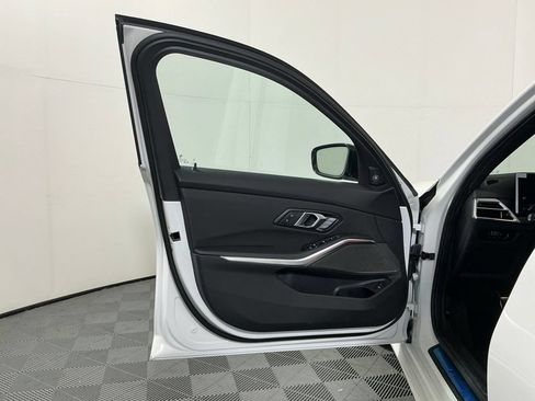 New 2026 BMW 330i Sedan w/ M Sport Package RWD image 19