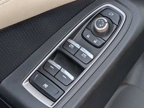 Used 2022 Subaru Ascent Touring image 23