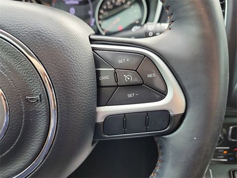 Used 2019 Jeep Compass Latitude image 27