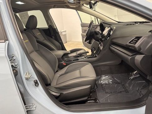 Used 2022 Subaru Crosstrek 2.5i Sport w/ Moonroof Package image 22