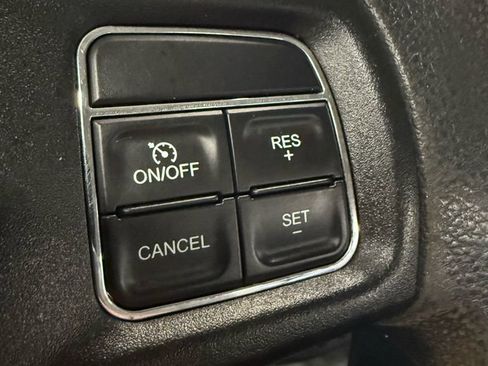 Used 2018 RAM 2500 Tradesman w/ Chrome Appearance Group image 21