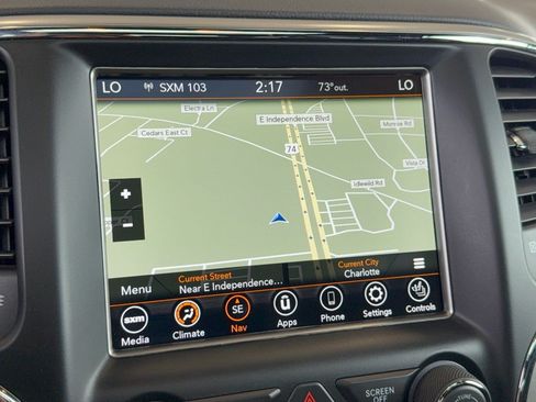 Used 2018 Jeep Grand Cherokee Overland AWD/4WD image 23