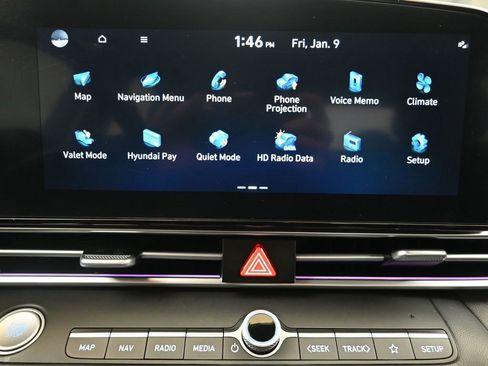 Certified 2024 Hyundai Elantra SEL w/ Convenience Package image 31