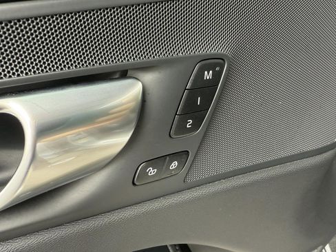 Used 2024 Volvo XC60 B5 Core image 12