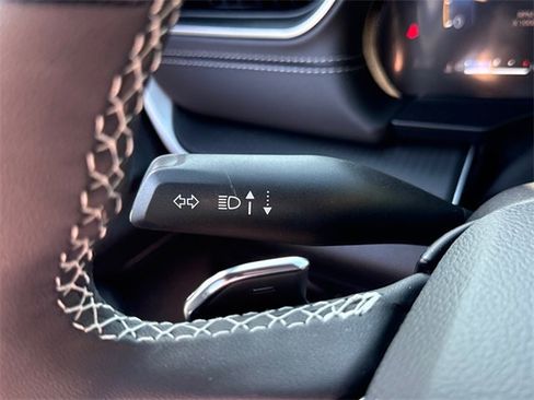 New 2025 Jeep Grand Cherokee Altitude image 16